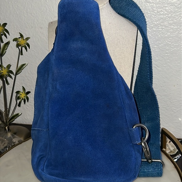 Free People Hudson Suede Sling Bag Royal Blue - Picture 4 of 7